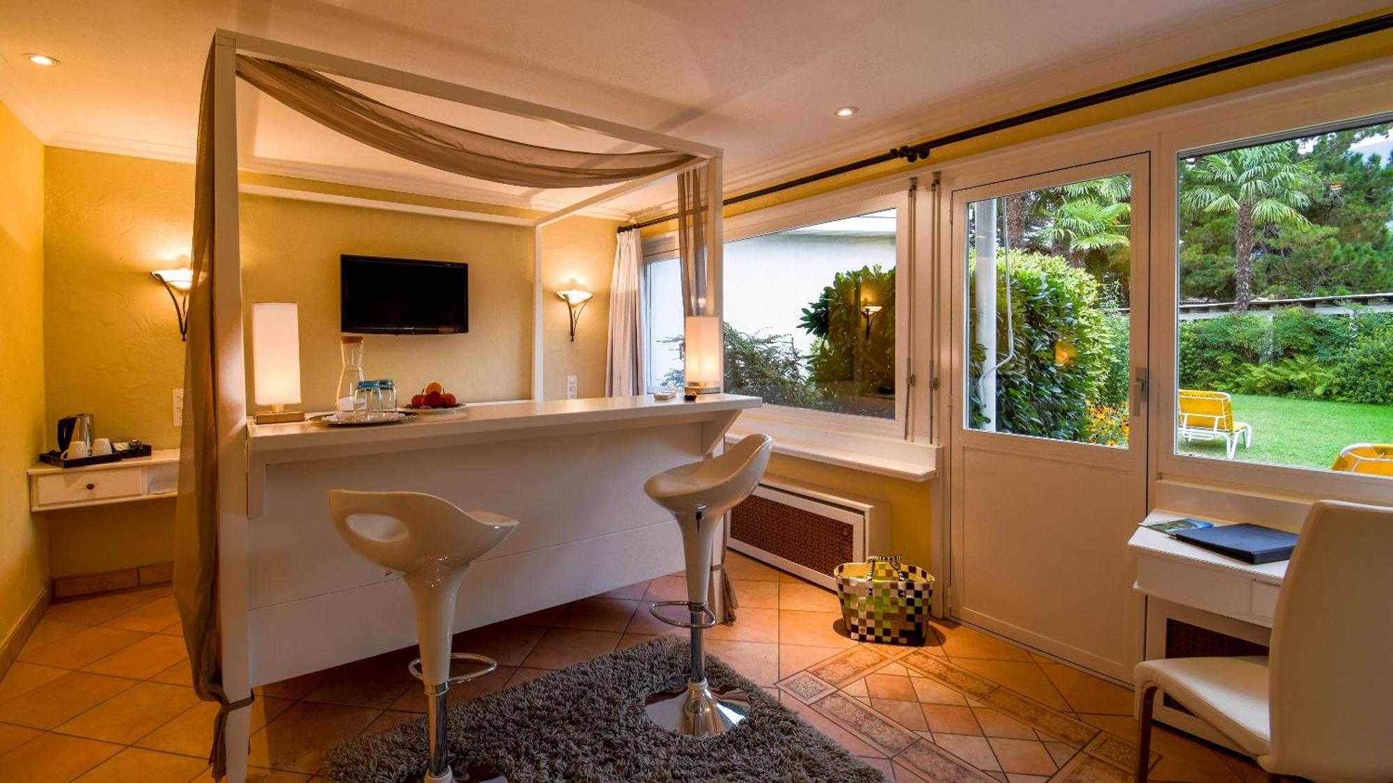 Albergo Losone Exterior photo